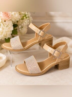 art class Tan Rhinestone Strap Heel Sandals Size 5